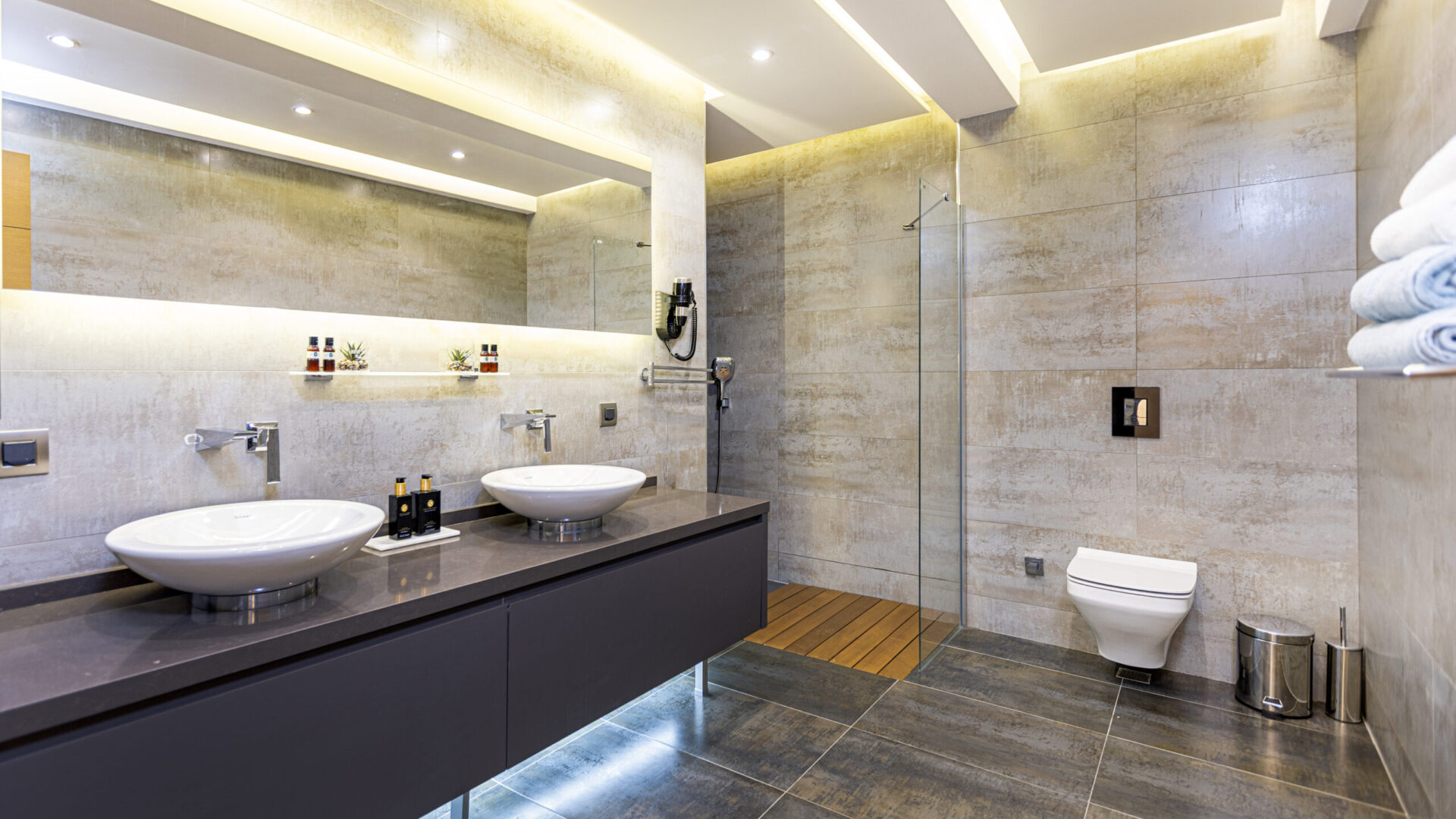 072A0903 Scaled 1920x1080