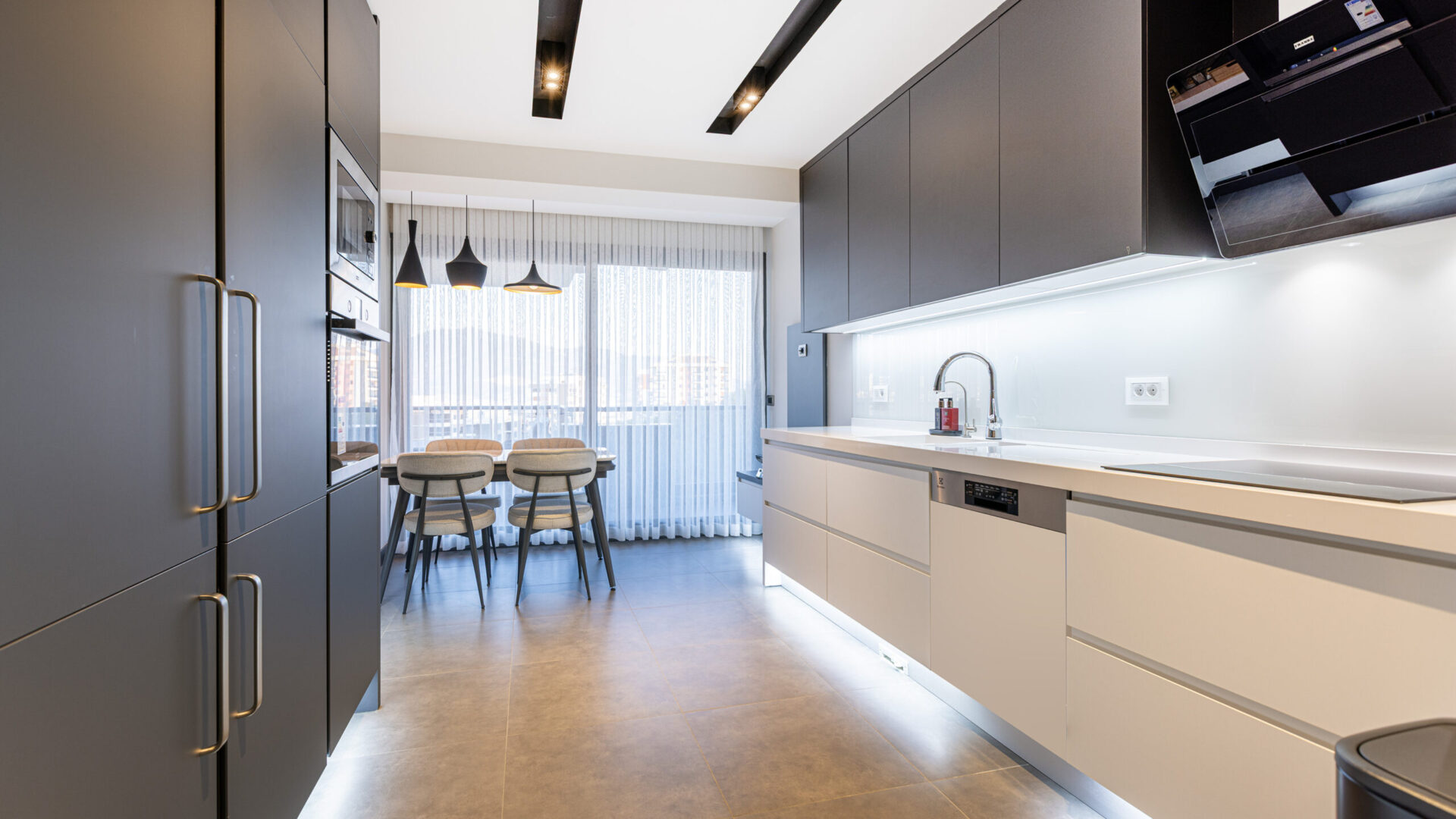 072A0913 Scaled 1920x1080